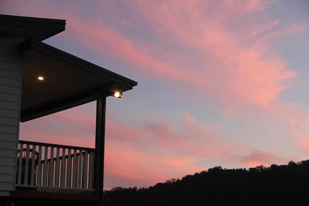 Greenlee Cottages Canungra Exterior photo